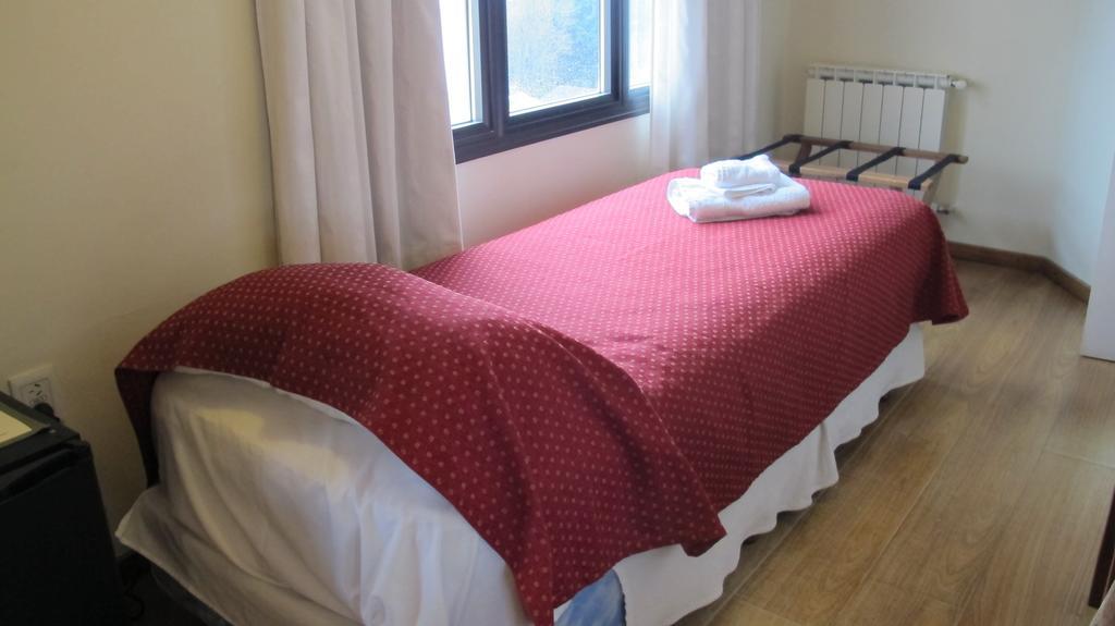 Cambria Hotel San Carlos de Bariloche Bilik gambar